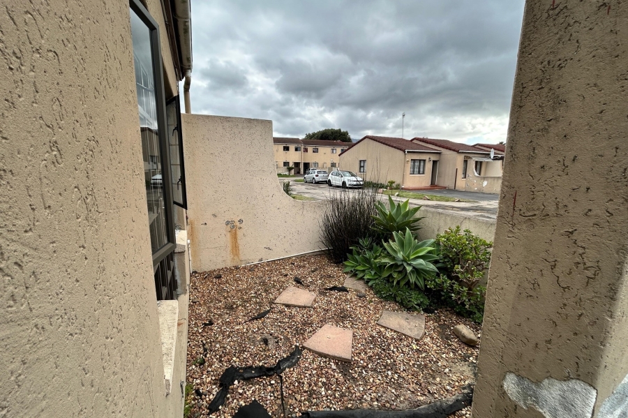 3 Bedroom Property for Sale in Wetton Western Cape